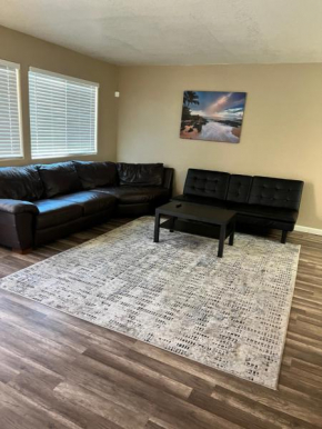 Quiet 1bed,1bath condo with free parking